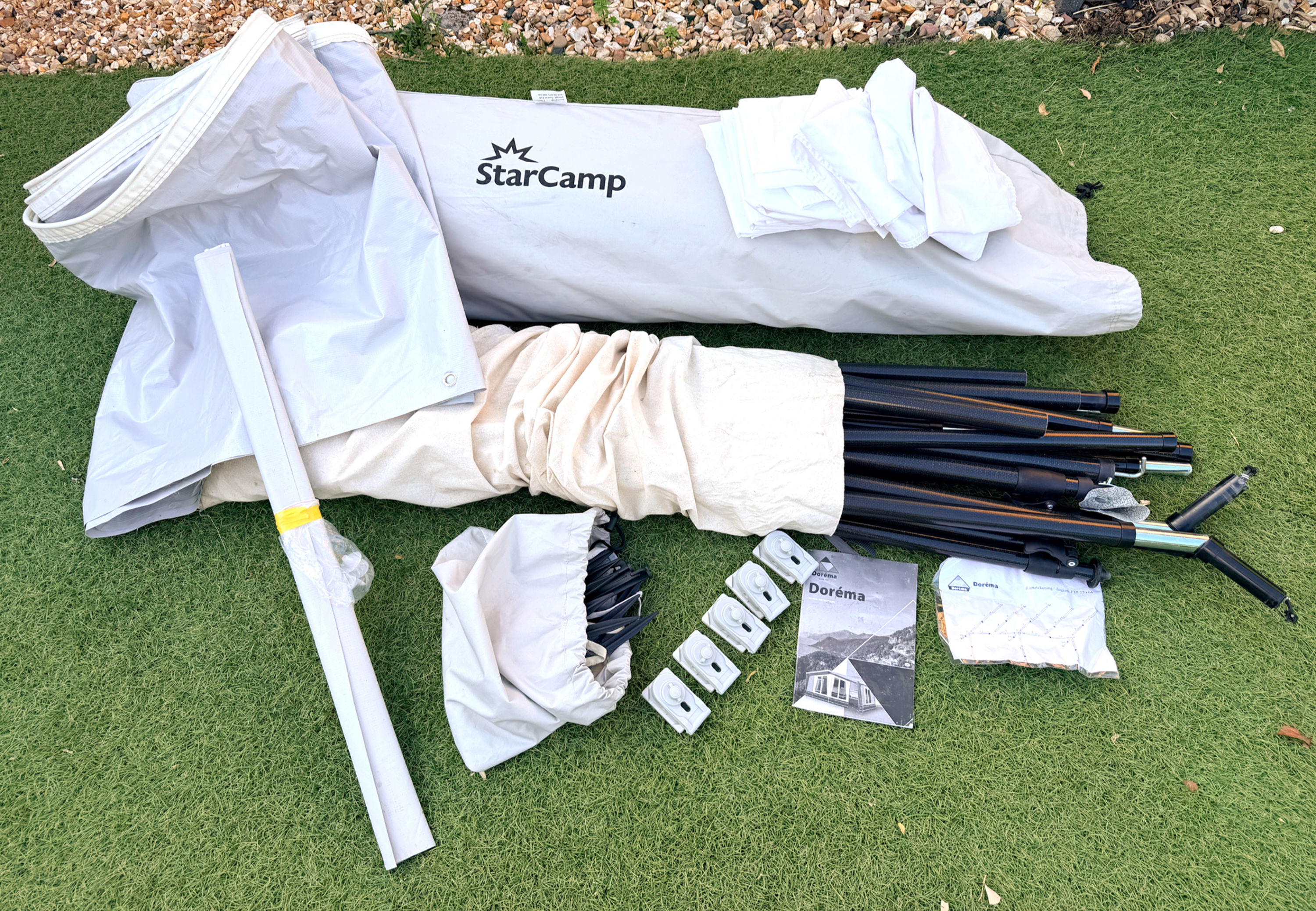 Dorema Starcamp Tourer caravan awning Size 10 (875–900cm) with carbon fibre frame in excellent used condition.