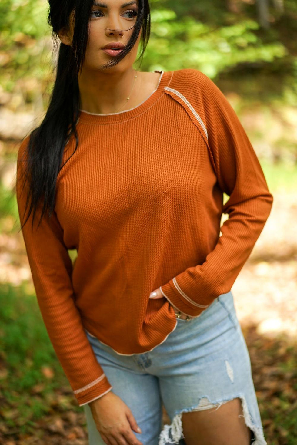 Miniatura: Cataleya Textured Round Neck Long Sleeve Top