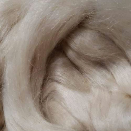 White Yearling Mohair Roving Wildwool Farm