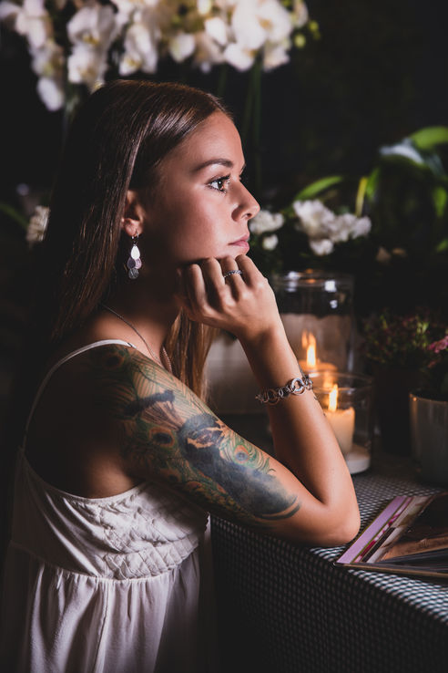 Quale autore al mondo potrà insegnarvi la bellezza come uno sguardo di donna? (William Shakespeare)