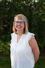 Contact lens fitting by Fort Saskatchewan optometrist
