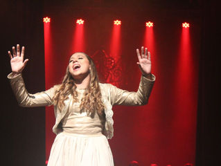 Duda Ramalho, finalista do Canta Comigo, dá vida a Jenny Lind em “O Rei do Show”