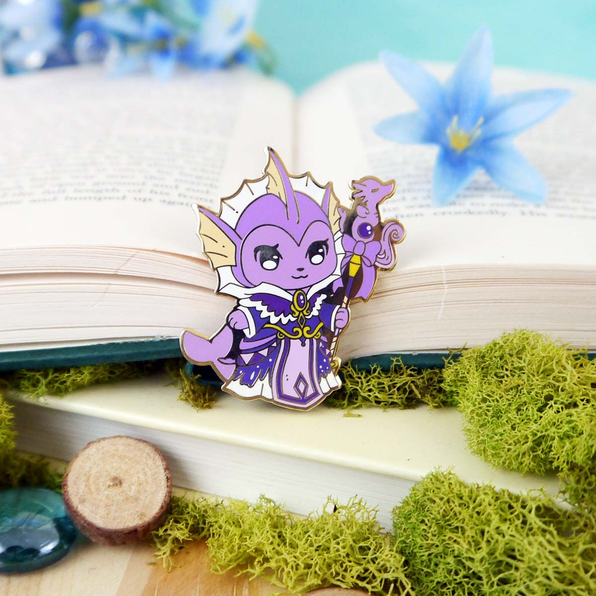 Enamel Pin: Elementalist- Hydro Mage Shiny Ver.