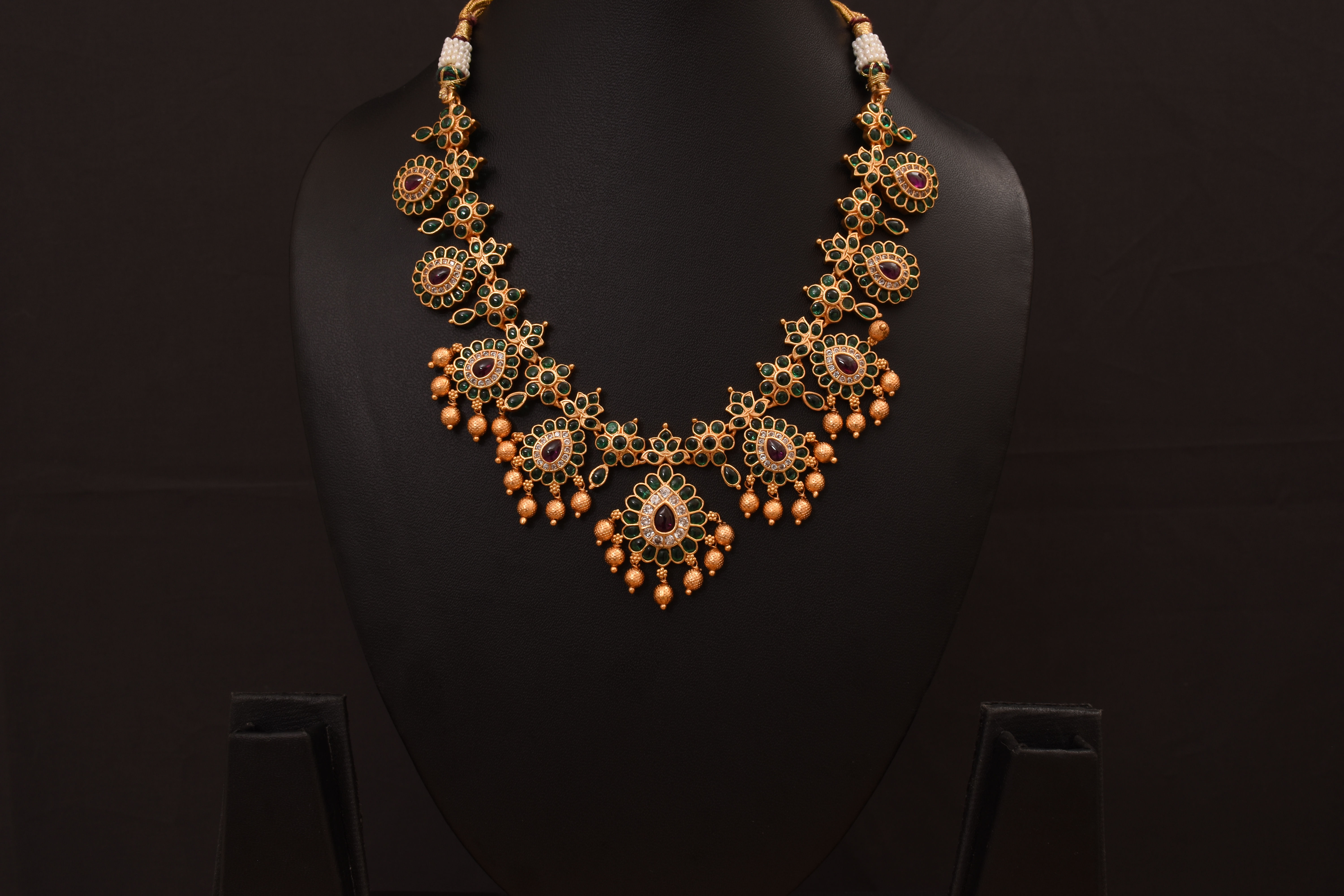 Neckpiece set TS27N011