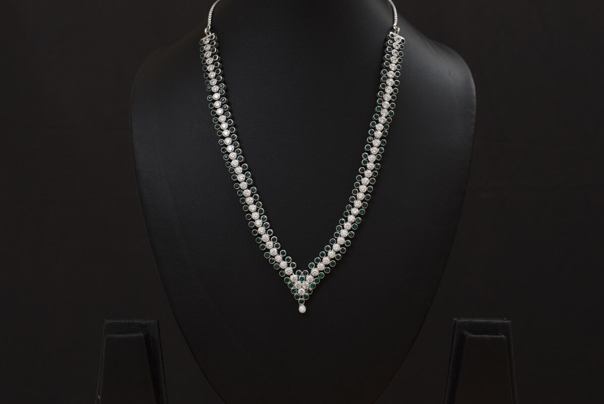 Lasya Necklace with Zircon stones PSLA180040