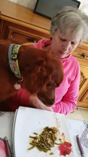 Isis Goute Le Plat De Pat