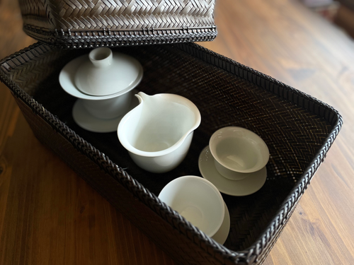 茶籠 黒｜凛とした佇まい 100年先まで大切にしたい作品 | 茶禅草堂