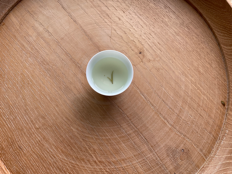サムネイル： 景徳鎮茶杯　影青｜温かみと奥ゆかしさを感じる杯