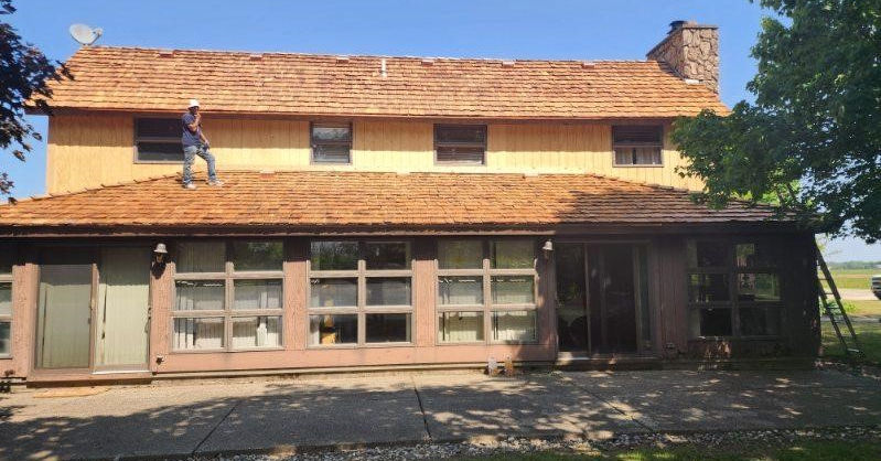 Residential Cedar Wood Shake Roof Naples, FL - Best Roofer Naples FL - Naples Roofer - Naples Roof Repair - Hurricane Roof Repair Naples - Emergency Roof Repair Naples