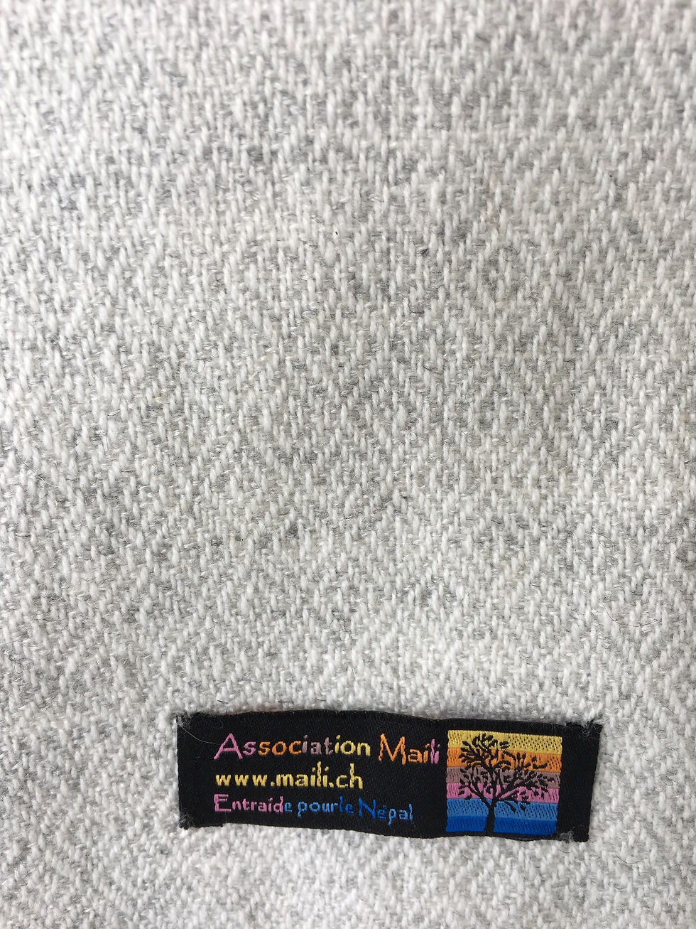 Miniature : pashmina écharpe châle cachemire laine gris chaude épaisse tissage huit plis losanges association Maili