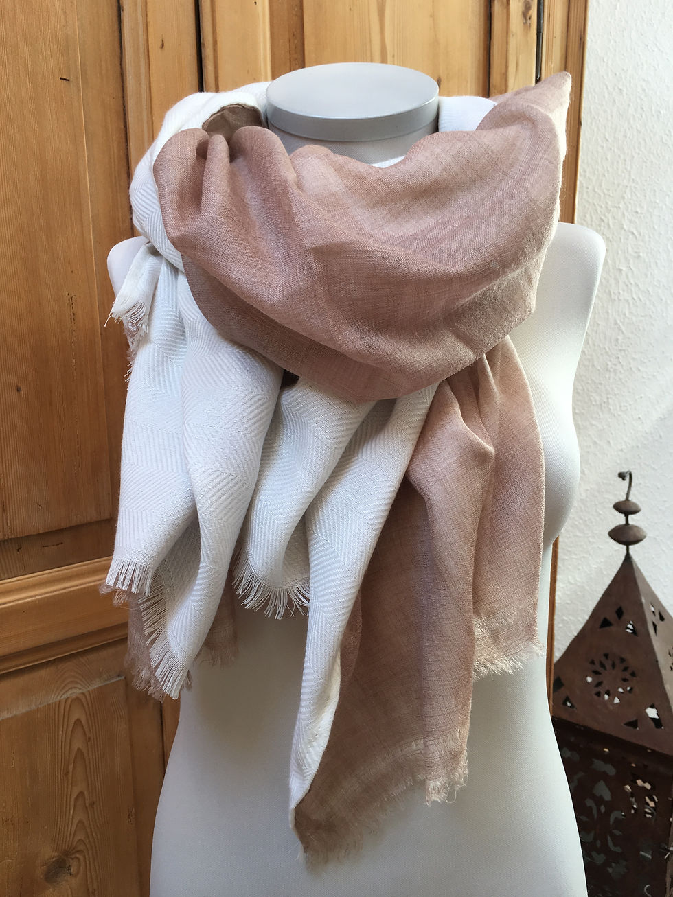 Miniature : pashmina écharpe cachemire fin blanc brun épaisse création association Maili