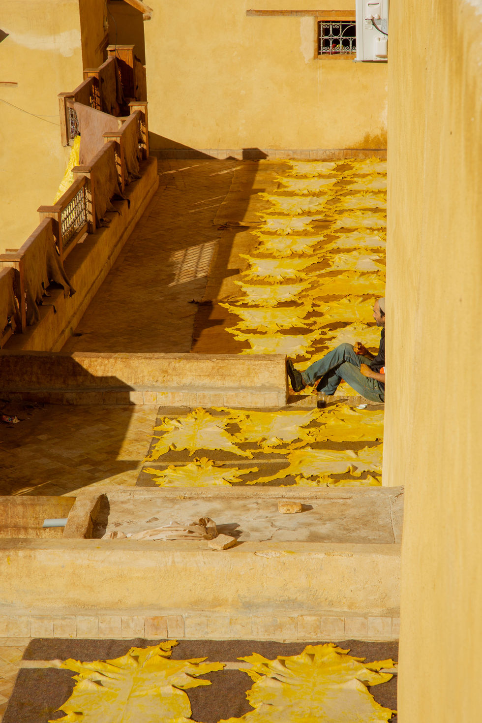 Morocco is an amazing country with unique tradition, incredible scenery and extremely friendly people. I was blessed with my time there.
Yandan documentary photography.