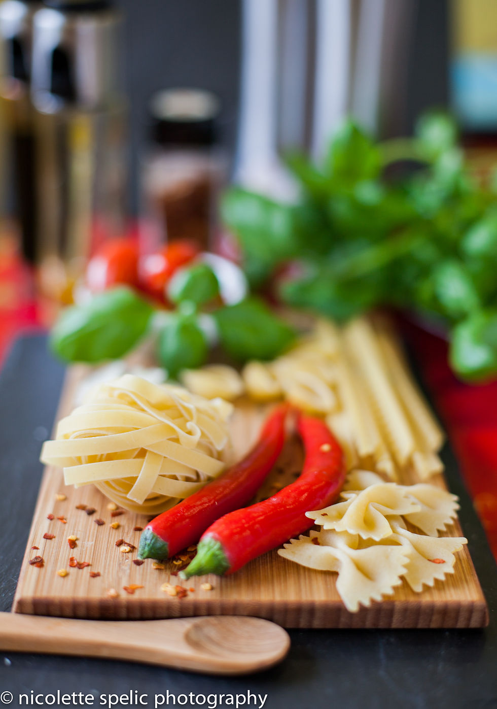 italy_collection_board_oil_chillies.jpg