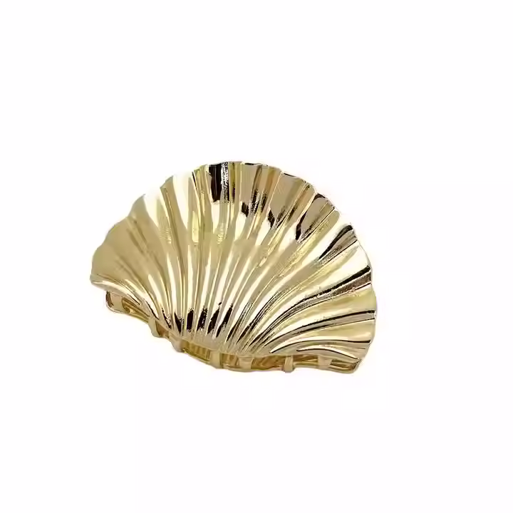 The Shellie Clip 