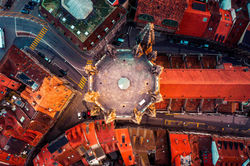 La tour-clocher, la plus haute du pays