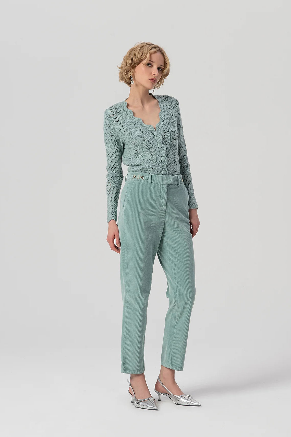 Pantalón Fracomina pitillo en terciopelo con pana