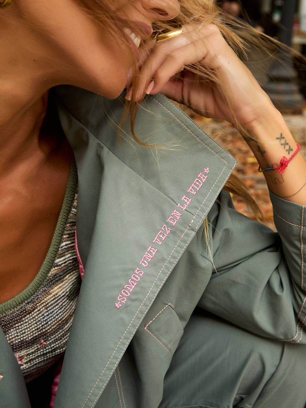 Miniatura: CHAQUETA QUETZAL CAMALEÓNICA