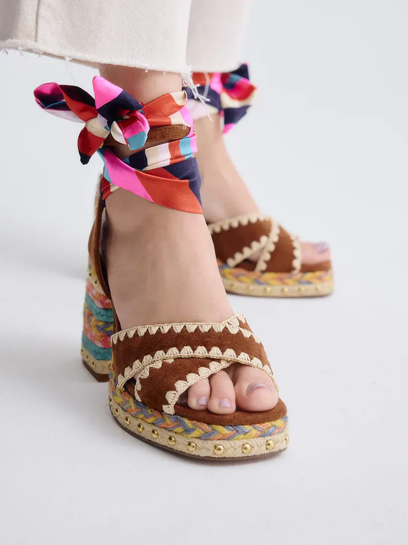 Miniatura: Sandalias Exe multicolor pañuelo al tobillo