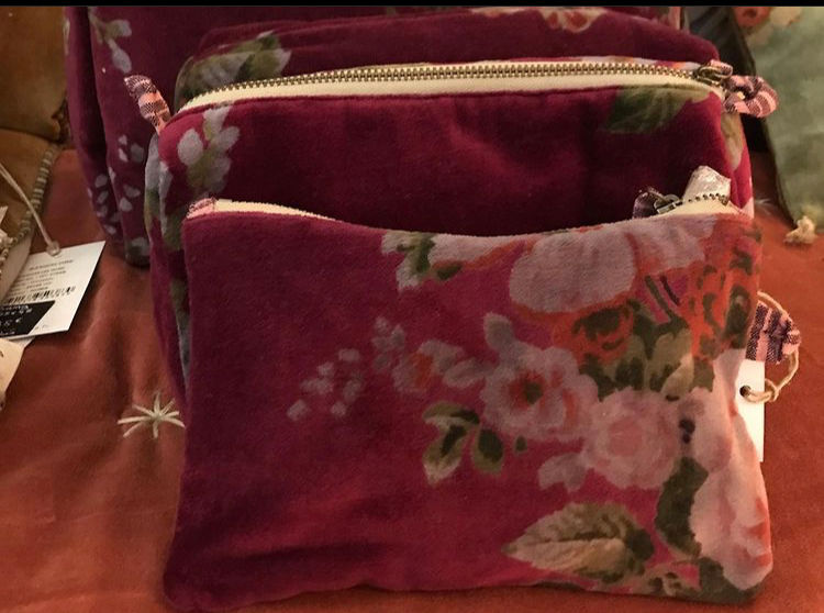 Miniature : Trousse velours motif fleurs 3 Tailles