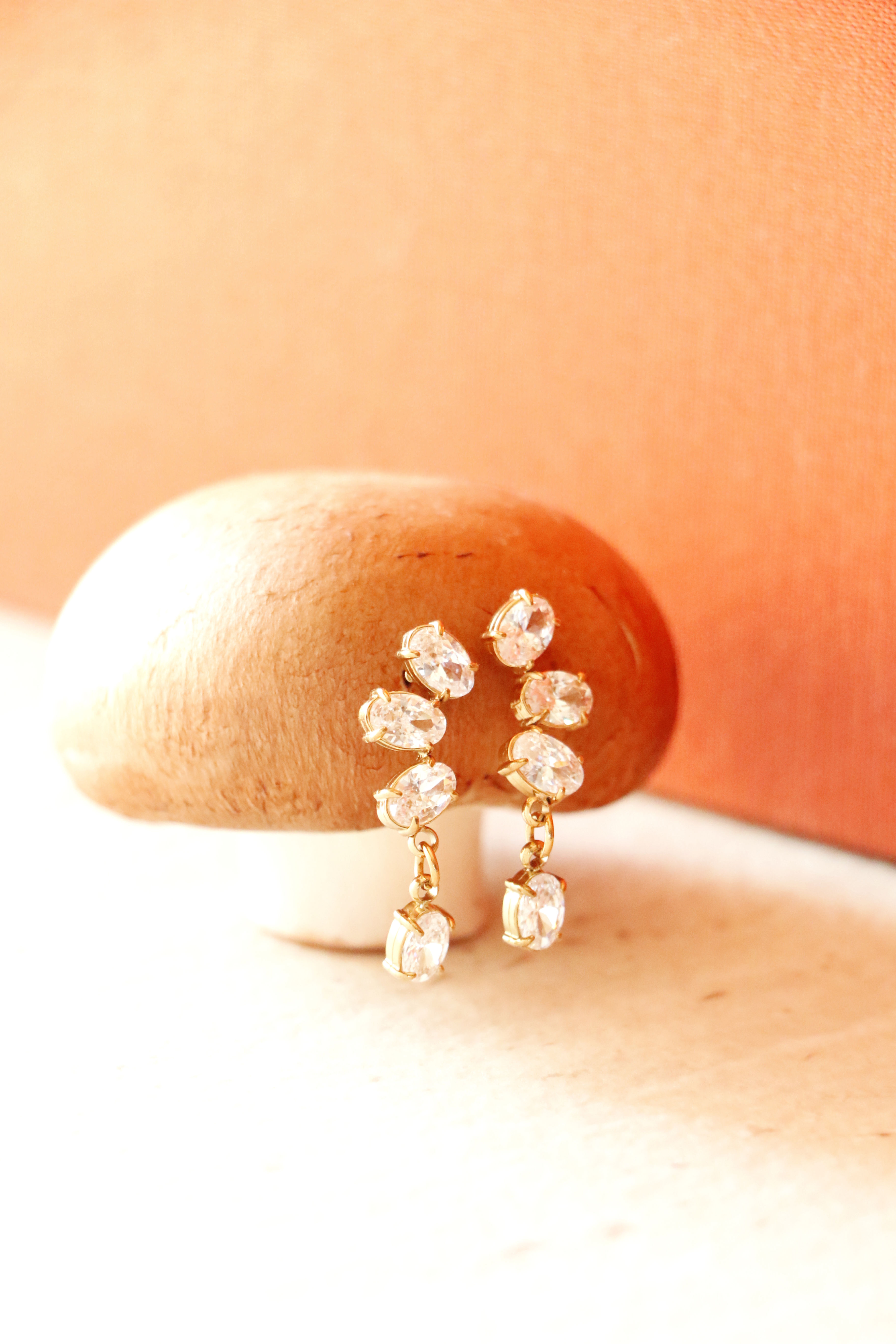Stare earrings