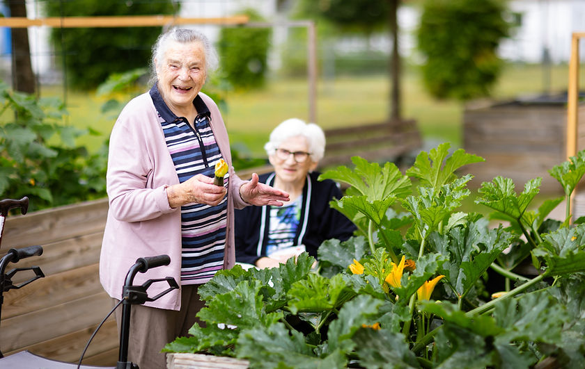 Senioren im PKH Garten