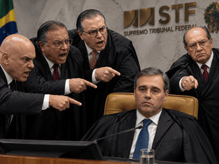 Juízes ou militantes políticos?