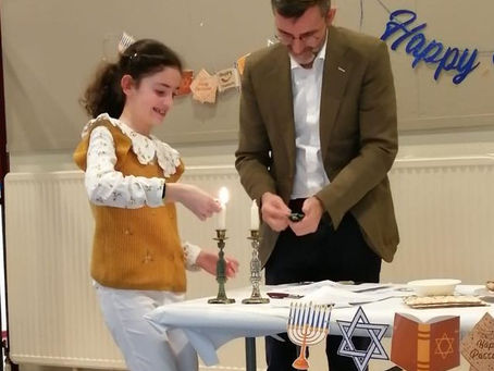 Interfaith Seder at SHAPE