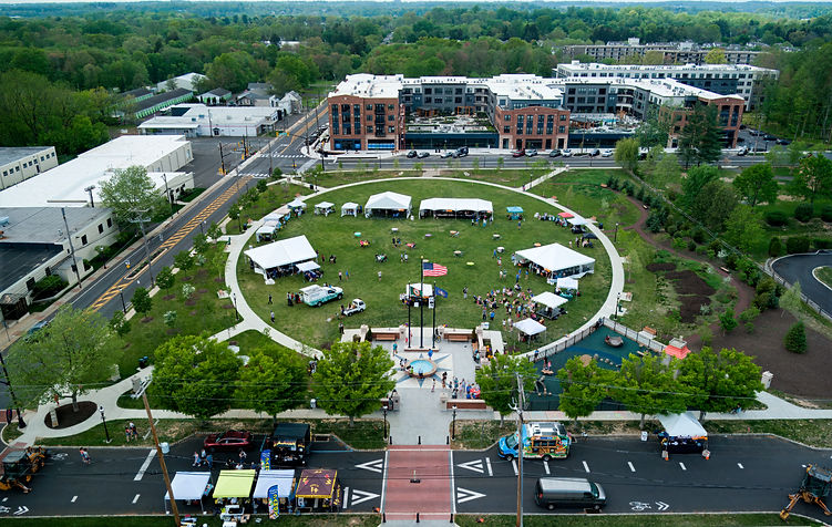 bookfestMAX_0268-topazbookfest25.jpg