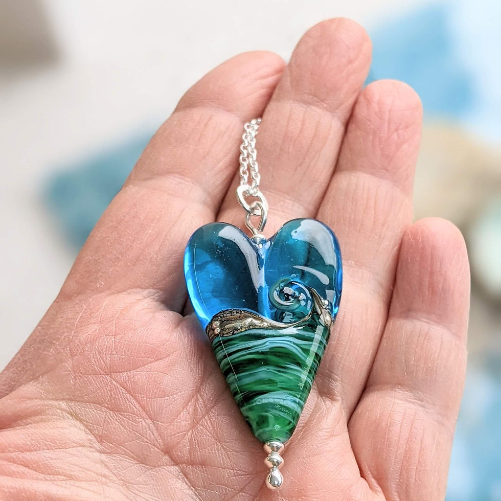 Thumbnail: Deep Blue Sea extra large Heart Pendant, on hand