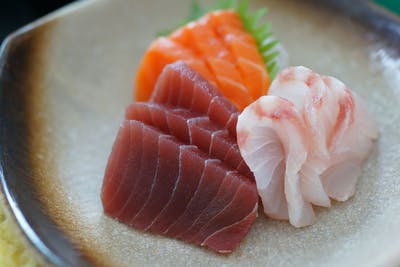 Sashimi Appetizer (9 Pcs)