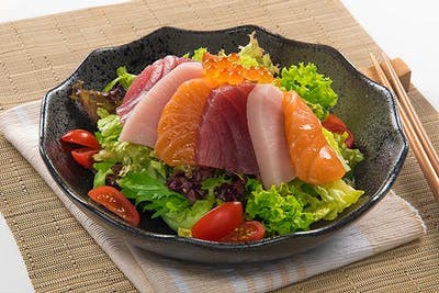 Sashimi Salad
