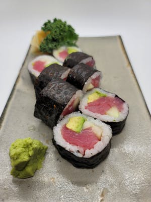 Tuna Cali Roll