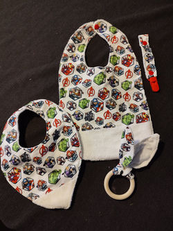 Kit bavoirs superheros