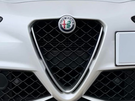 ALFA ROMEO ジュリア/純水手洗い洗車