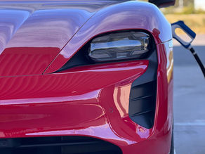 ポルシェ タイカン/点検洗車+充電