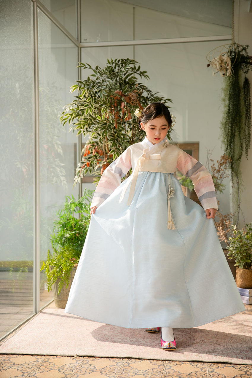 Thumbnail: Sky Seak-Dong Hanbok for 1t-15T