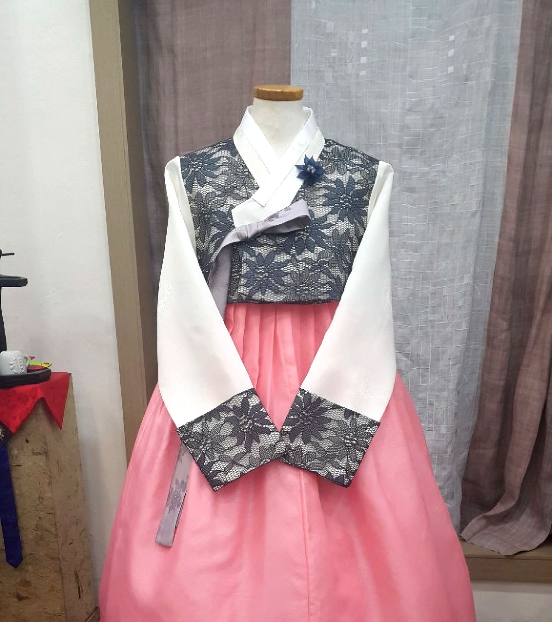 Lace Jegory Hanbok L size