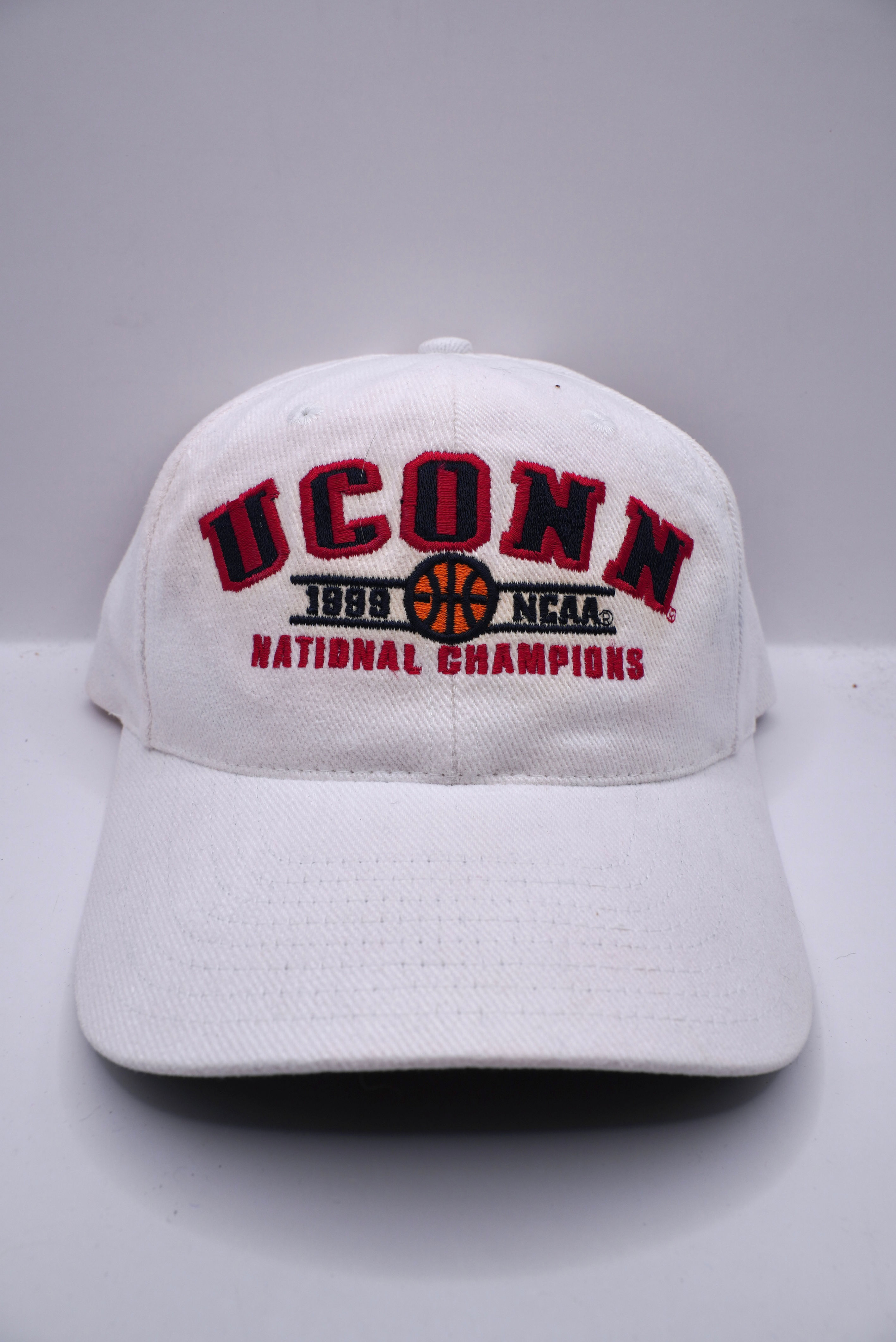 Vintage UConn Basketball 1999 Strapback Hat