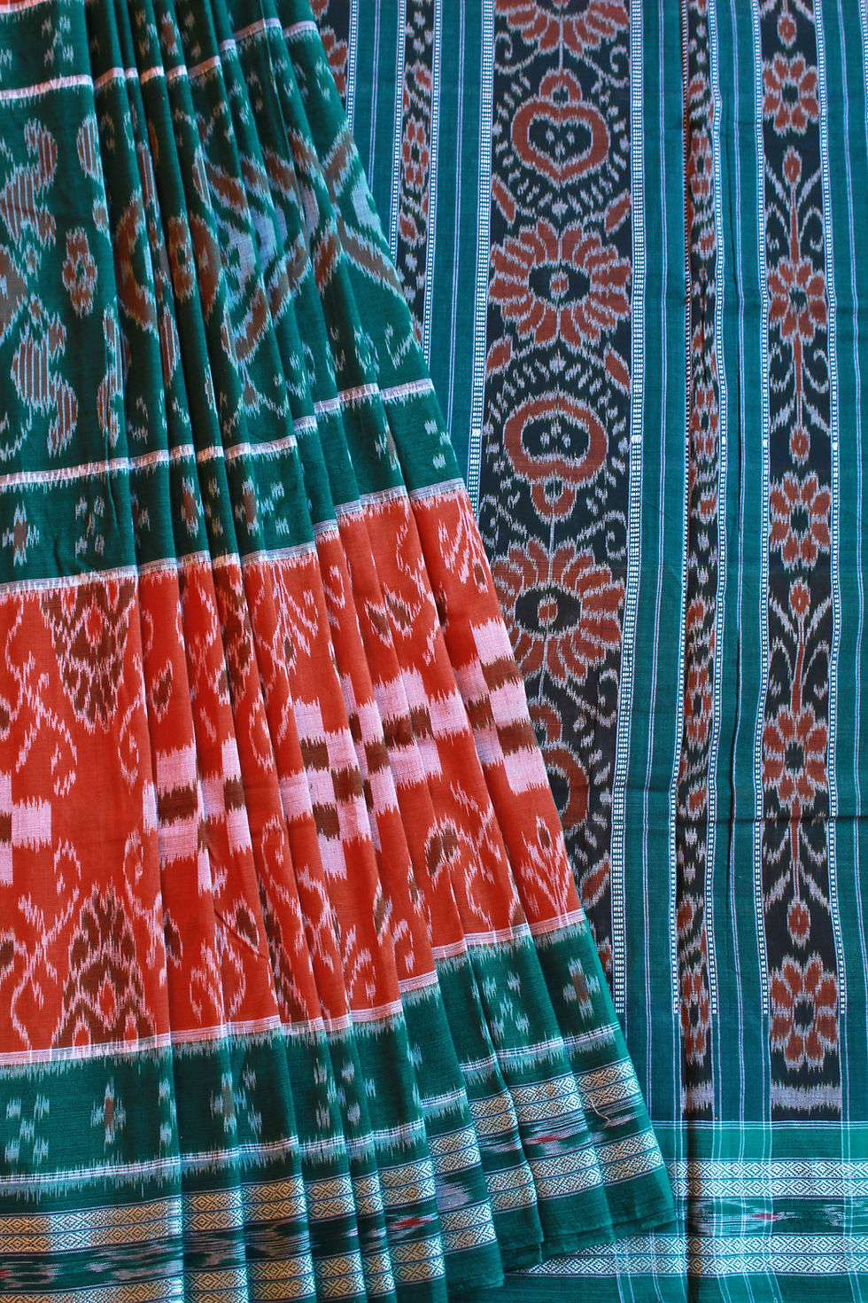 Thumbnail: Bhumi Cotton Ikkat Pasapalli Handloom saree