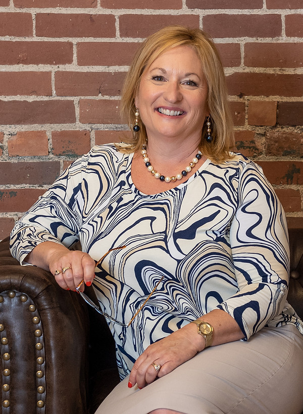 portraits_with_michelle_metro_detroit_branding_headshot_photographer_gina_27a.jpg