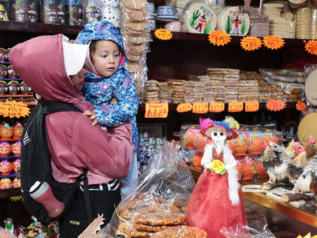 ¡Puebla huele a dulce! La 6 Oriente se llena de calaveritas y colores por el Día de Muertos