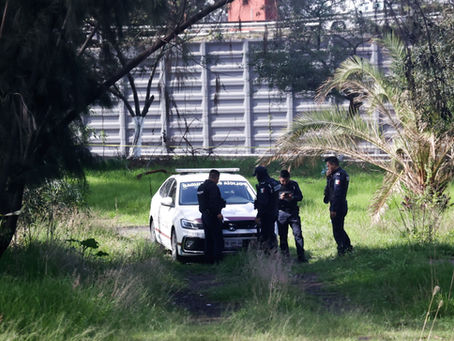 Hallan sin vida a persona en presunta situación de calle junto a la autopista México–Puebla