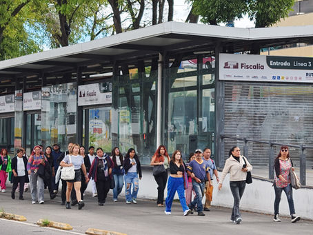 Manifestación de la 28 de Octubre causa cierres viales y suspensión del servicio del RUTA