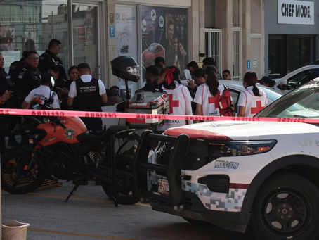 Balean a tres personas durante presunto robo a cuentahabiente en La Paz; buscaban llevarse 70 mil pesos