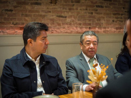 Mejorar condiciones de los poblanos piden migrantes a Lalo Rivera en EE.UU.