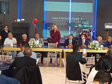 Reconoce la Fiscal General Idamis Pastor Betancourt compromiso y entrega de padres trabajadores de la institución