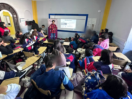 Gobierno de la Ciudad capacita a jóvenes para prevención de adicciones y uso seguro de redes sociales
