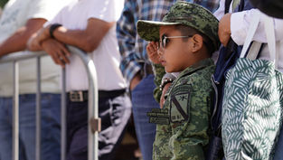 ¡Puebla se viste de fiesta! Desfile Cívico Militar llena de orgullo el Boulevard 5 de Mayo