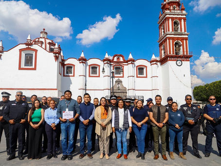Turismo capacita a policÃas de San Pedro Cholula para mejorar la atención a visitantes