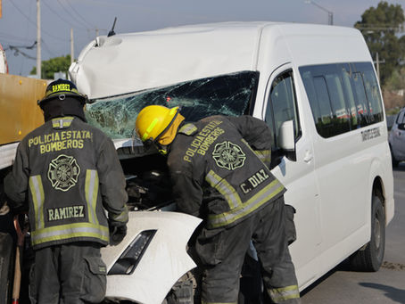 Un pestañeo y todo cambió: fuerte accidente en Periférico rumbo a Valsequillo